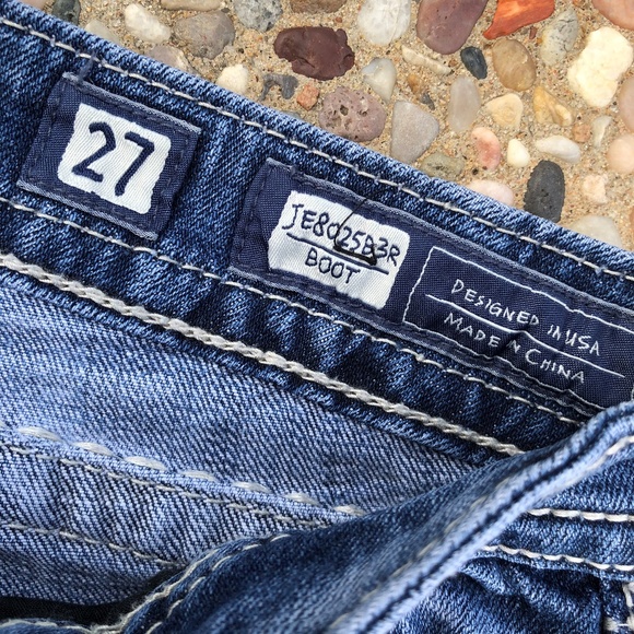 Miss Me Jeans 27 Bootcut Destroyed Embellished - Picture 3 of 8